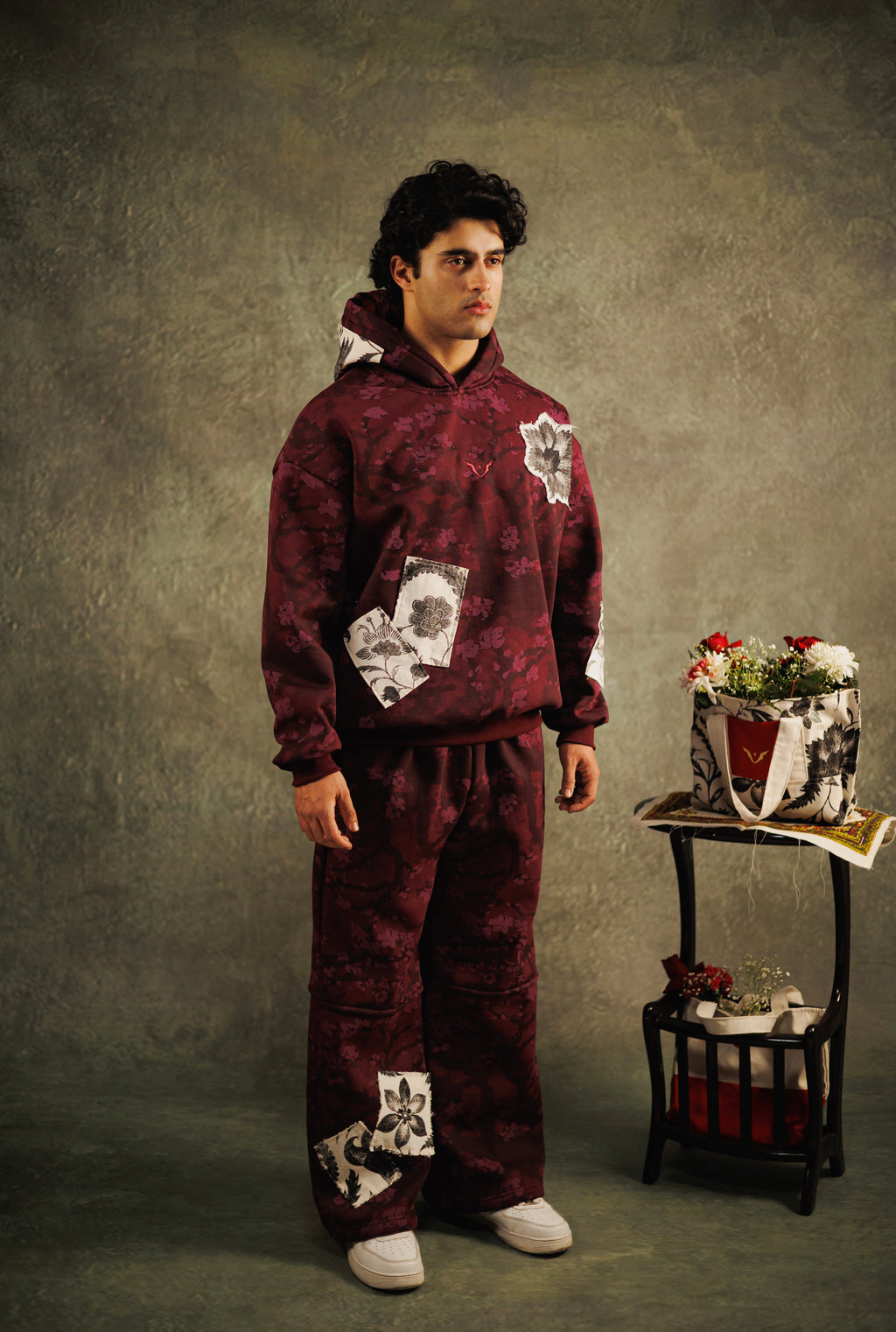 Wounded floral hoodie