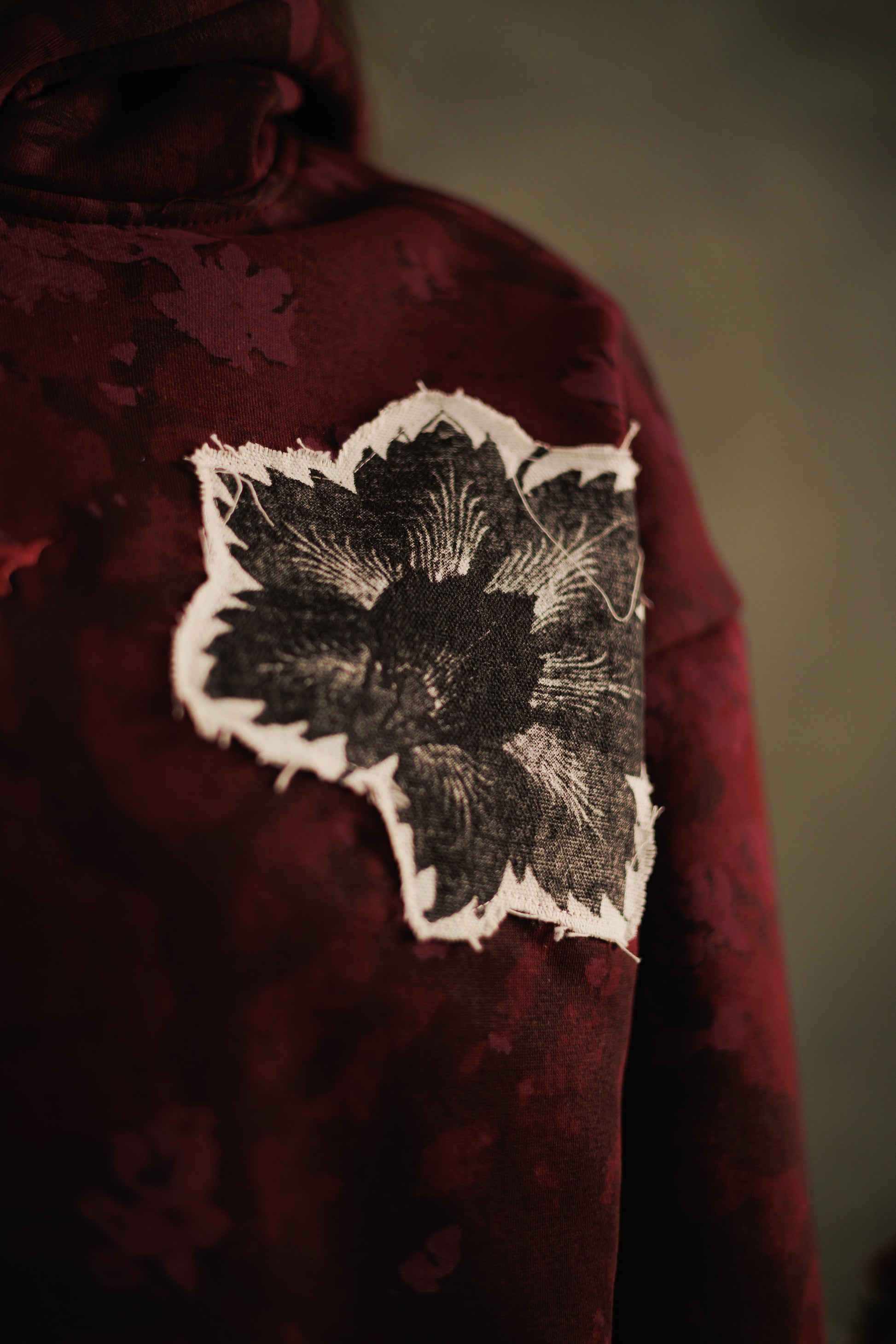 Wounded floral hoodie